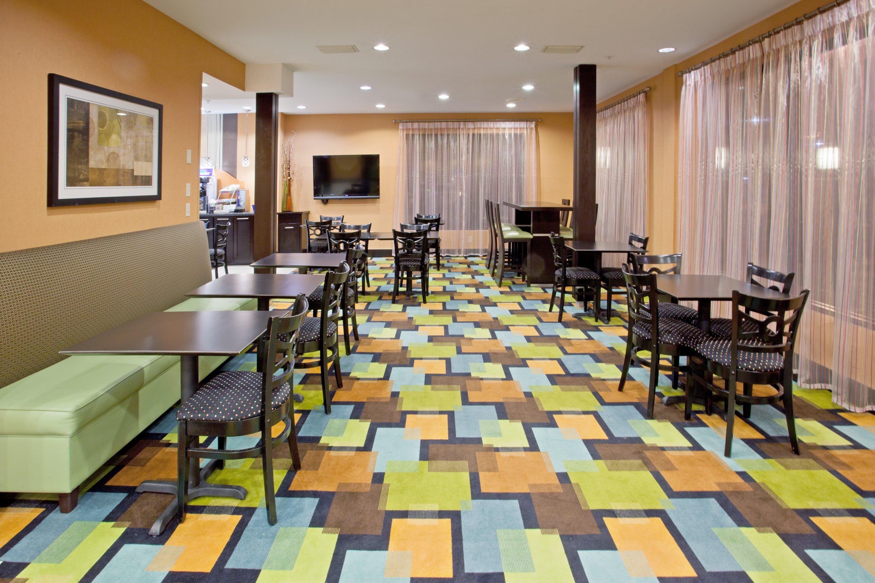 Holiday Inn Express Arlington Interstate 20 Parks Mall By Ihg Экстерьер фото