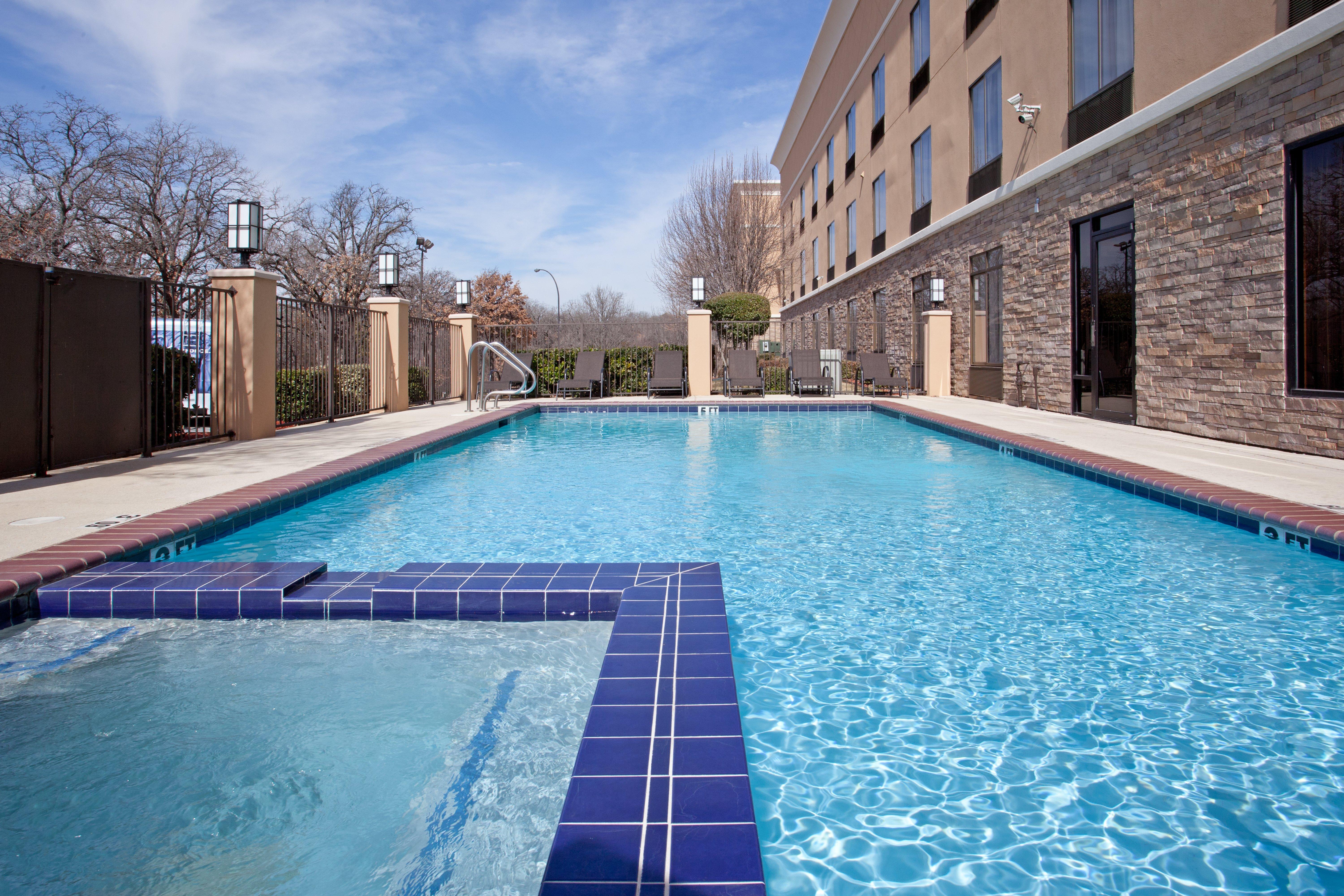Holiday Inn Express Arlington Interstate 20 Parks Mall By Ihg Экстерьер фото