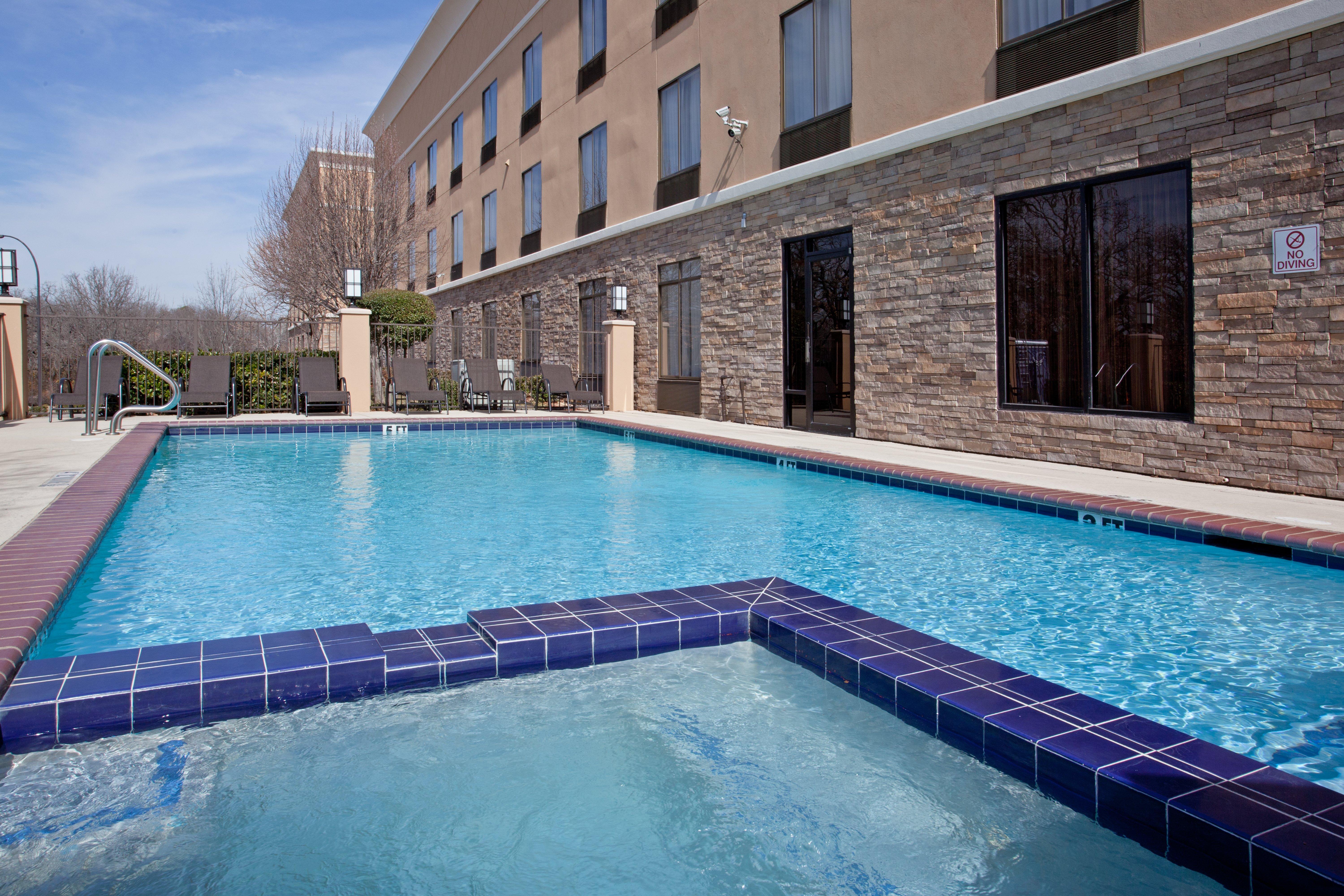Holiday Inn Express Arlington Interstate 20 Parks Mall By Ihg Экстерьер фото