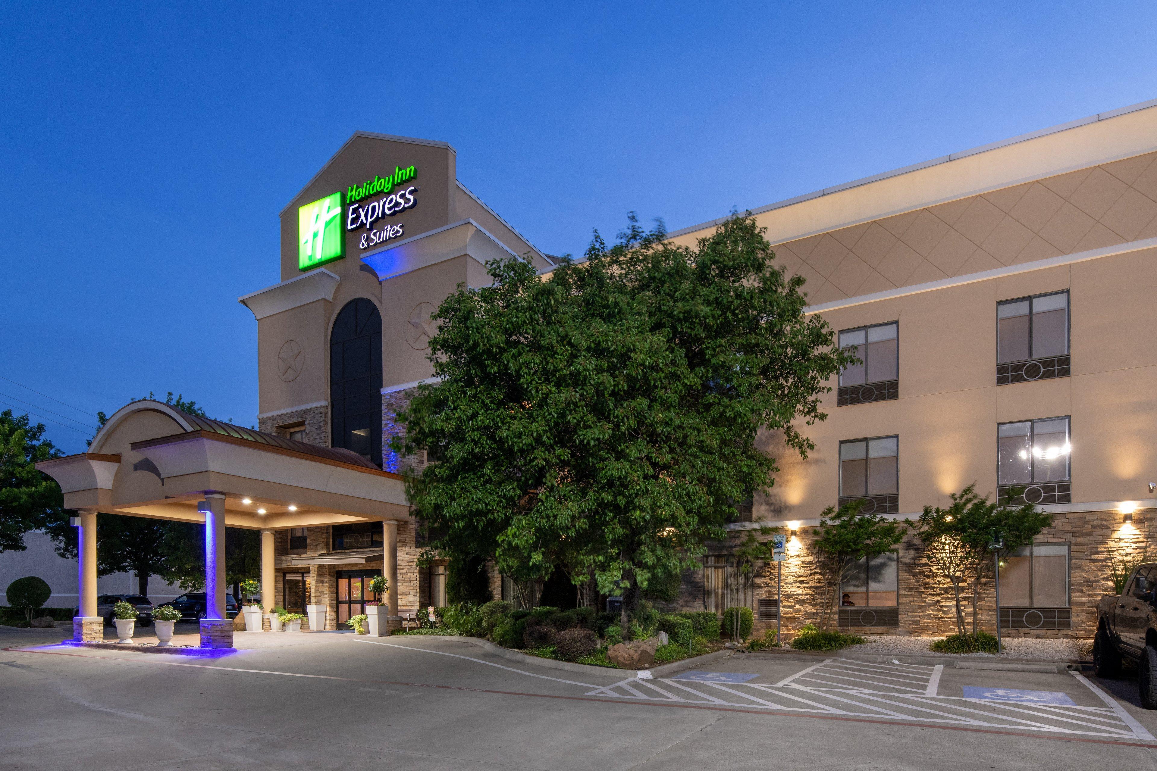 Holiday Inn Express Arlington Interstate 20 Parks Mall By Ihg Экстерьер фото