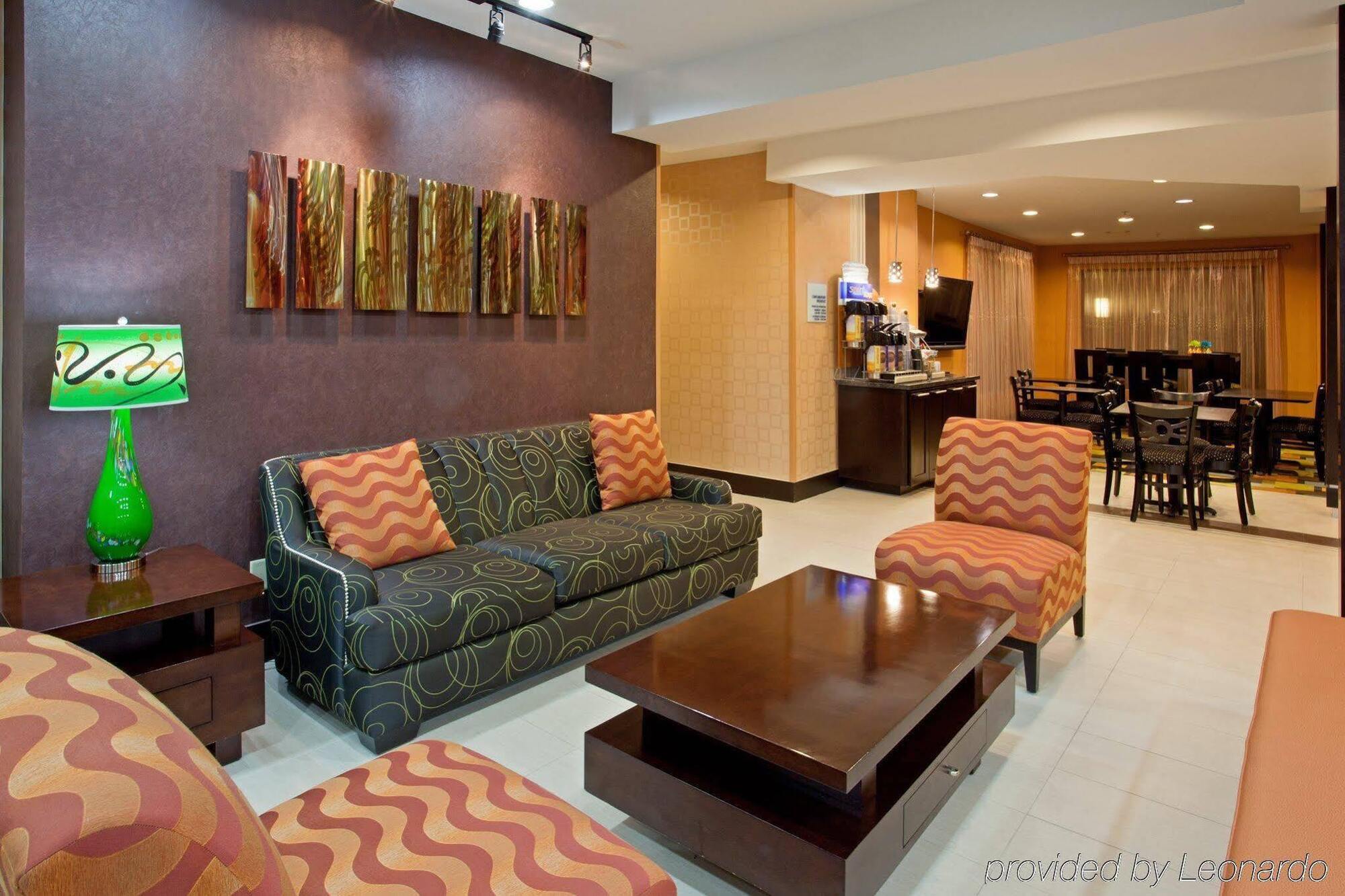 Holiday Inn Express Arlington Interstate 20 Parks Mall By Ihg Экстерьер фото